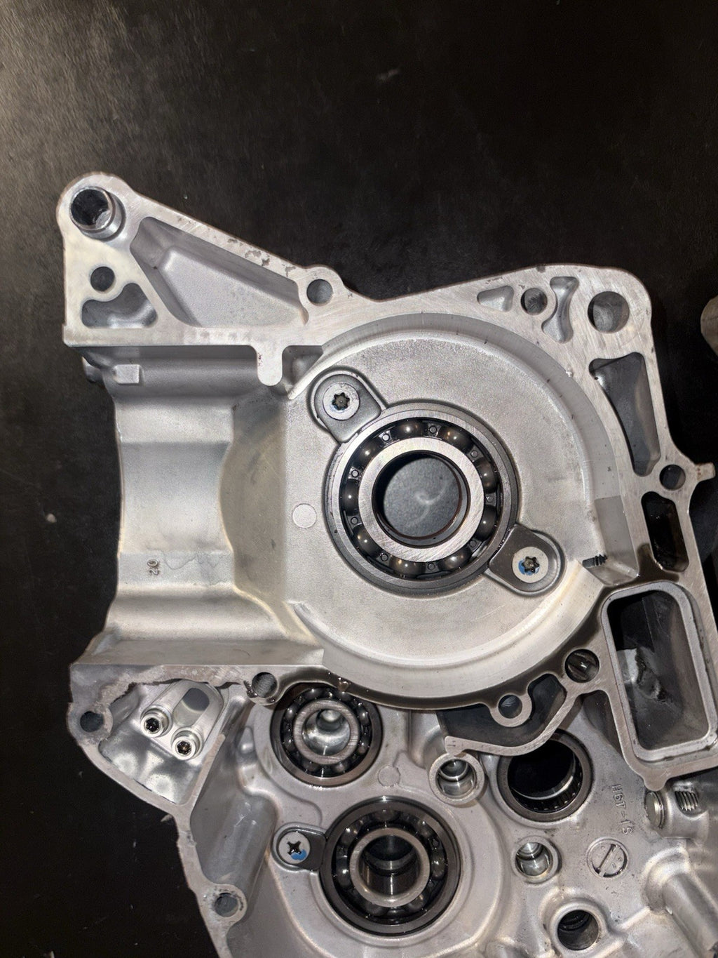 2016 RMZ250 RMZ 250 OEM Engine Motor Crankcase Set Block Half Cases Left Right