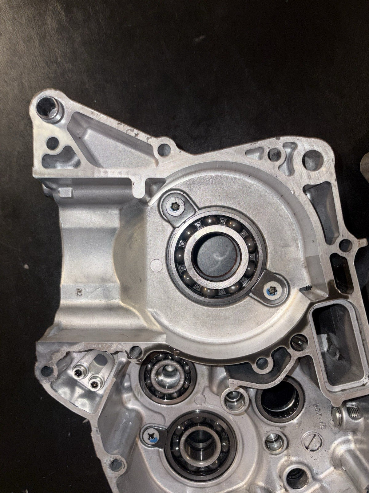 2016 RMZ250 RMZ 250 OEM Engine Motor Crankcase Set Block Half Cases Left Right