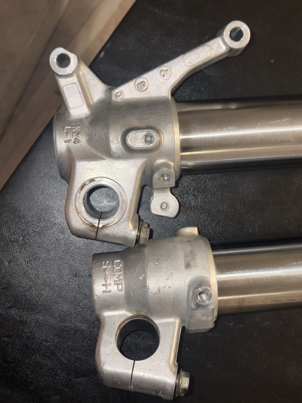 2002 Honda Cr125r  OEM KYB Front Forks Shock Suspension Springs Pair Left Right