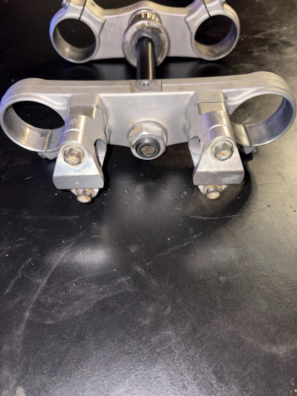 2015 KTM SX 85 85sx OEM Triple Tree clamp Steering Stem Front Forks Suspension