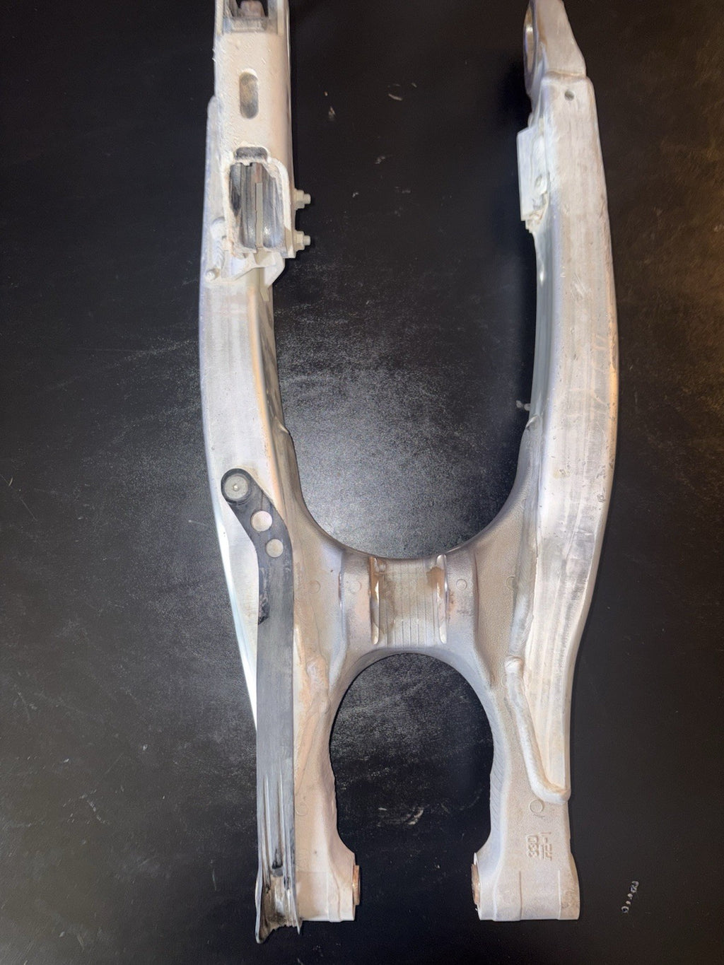 2010 - 2013 2012 Yamaha YZ450F OEM Swingarm Swing Arm Rear Wheel Mount