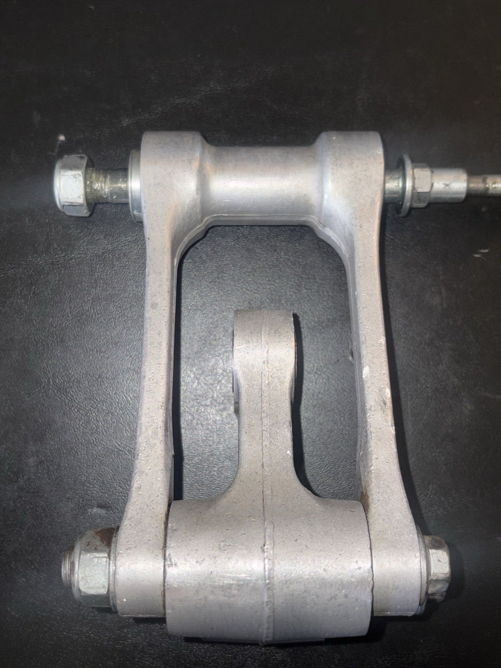 2004 Honda 03-04 CRF450R OEM REAR SHOCK LINKAGE LINKS ARM SUSPENSION 52479-MEB-7