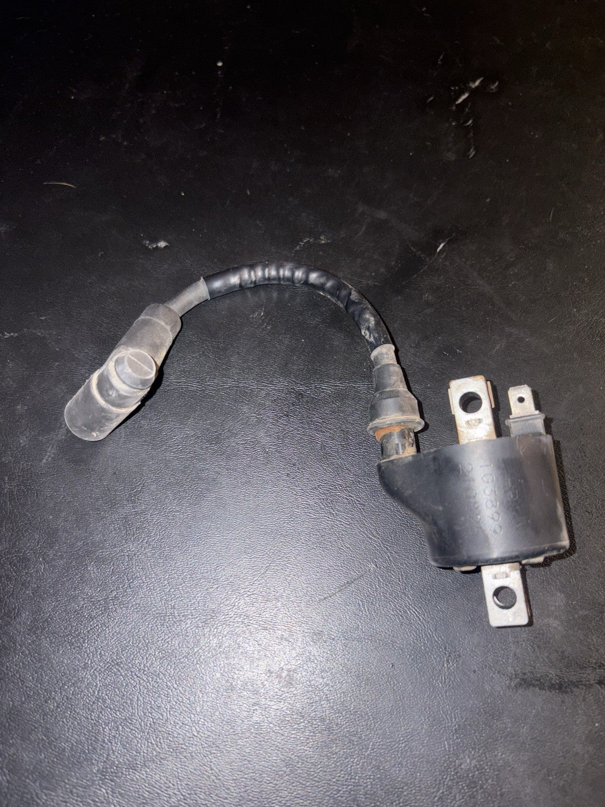 2003 HONDA 01-04 CR250R OEM IGNITION COIL SPARK PLUG BOOT WIRE CAP 30500-HP1-003