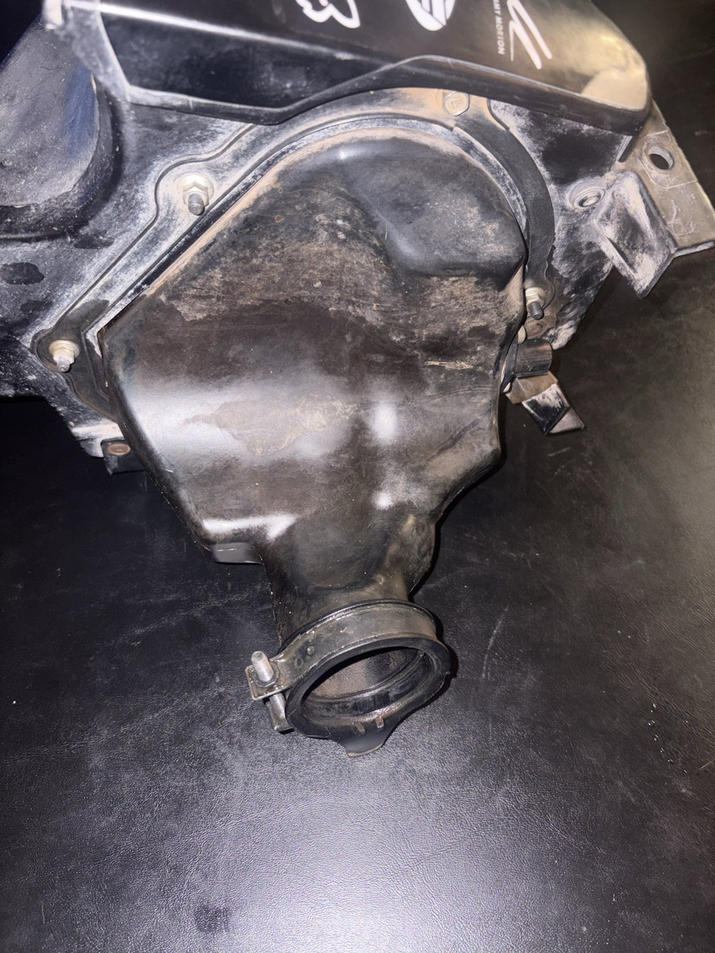 2009 - 2011 Kawasaki KX450F Air Box Intake Air Cleaner Case Housing Boot