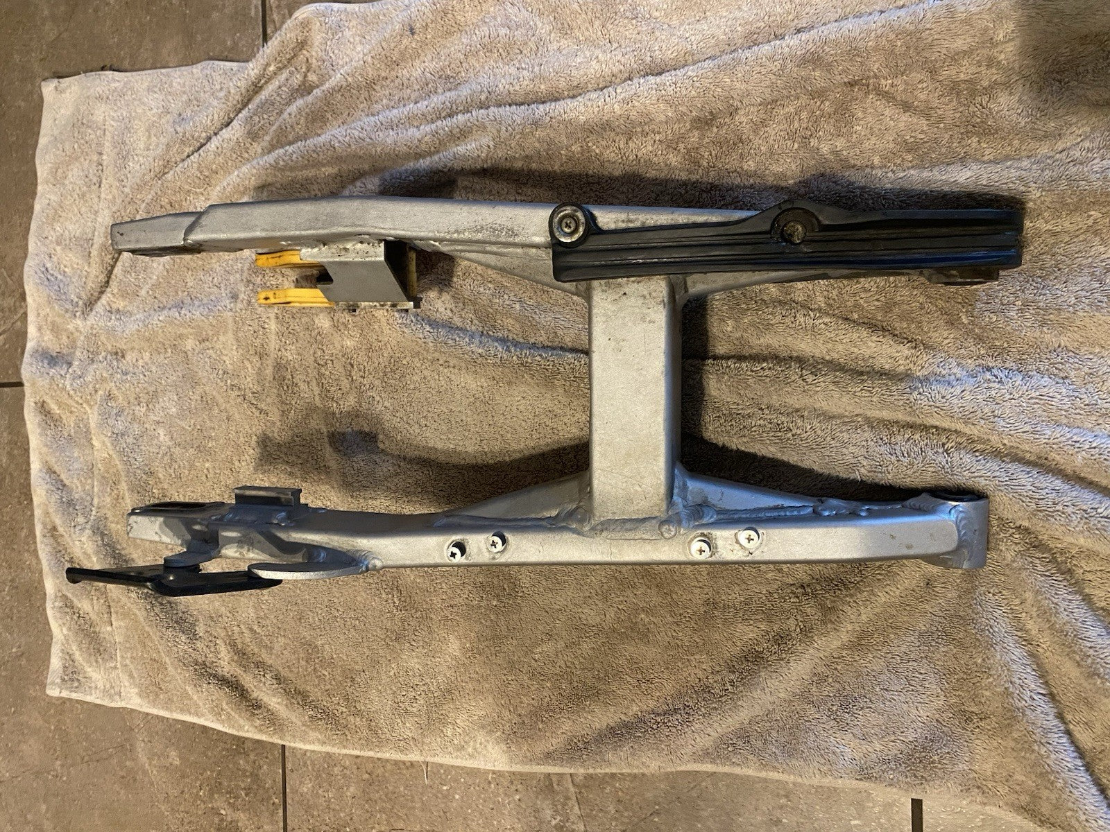 05-13 2009 KX85 KX 85 OEM Swingarm Swing Arm Rear Suspension Support Assembly