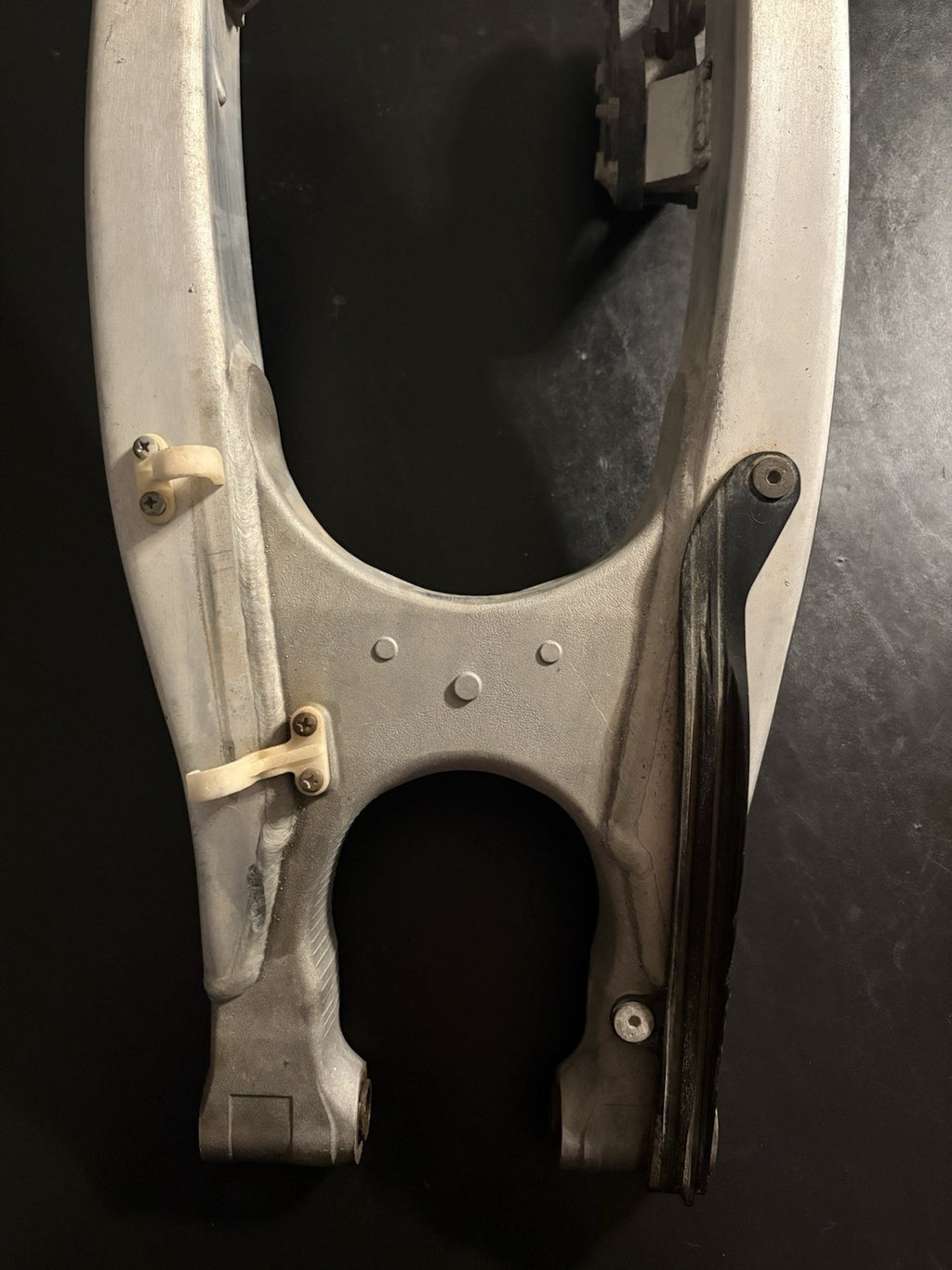 2015 Yamaha YZ250F Swingarm Suspension Rear Swing Control Arm 1SL-22110-00-00