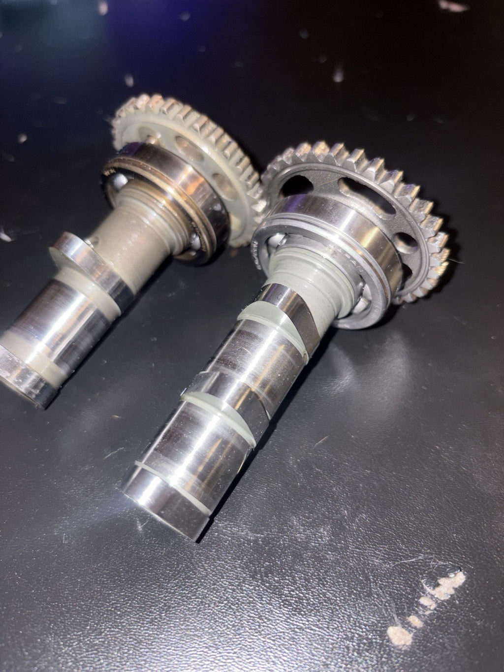 2003-2006 YAMAHA YZ450F OEM INTAKE EXHAUST CAM SHAFT CAMSHAFTS 5TA-12170-10-00