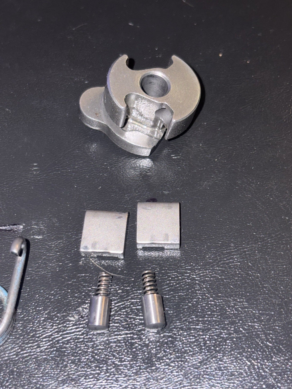 2000 Honda CR250 R OEM Gear Shift Shifter Ratchet Mechanism Pawl Guide Spring