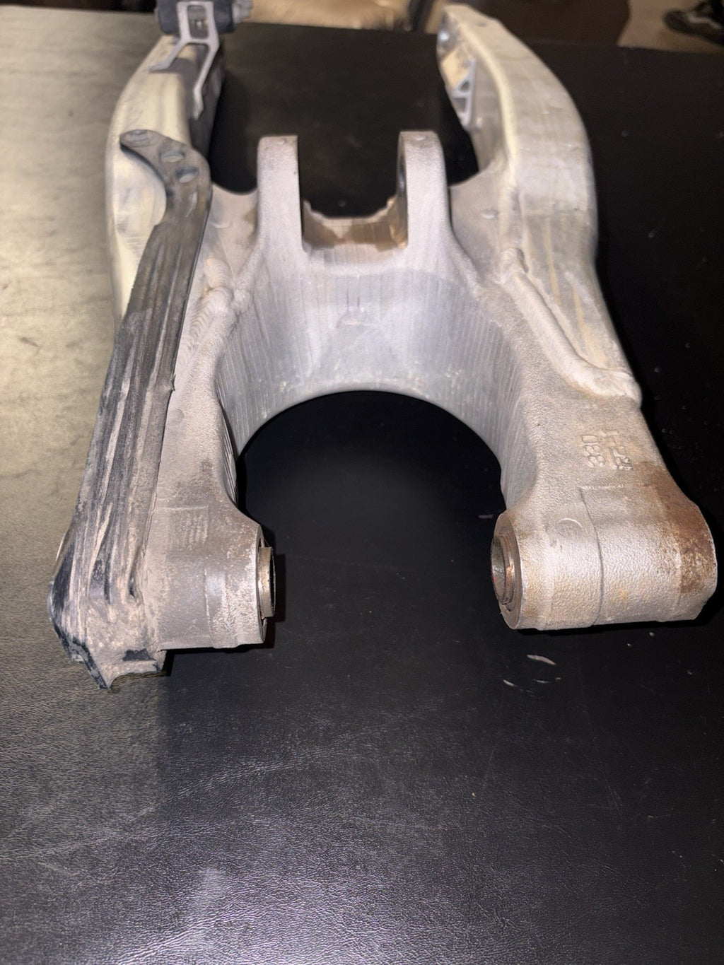 2015 Yamaha YZ250F Swingarm Suspension Rear Swing Control Arm 1SL-22110-00-00