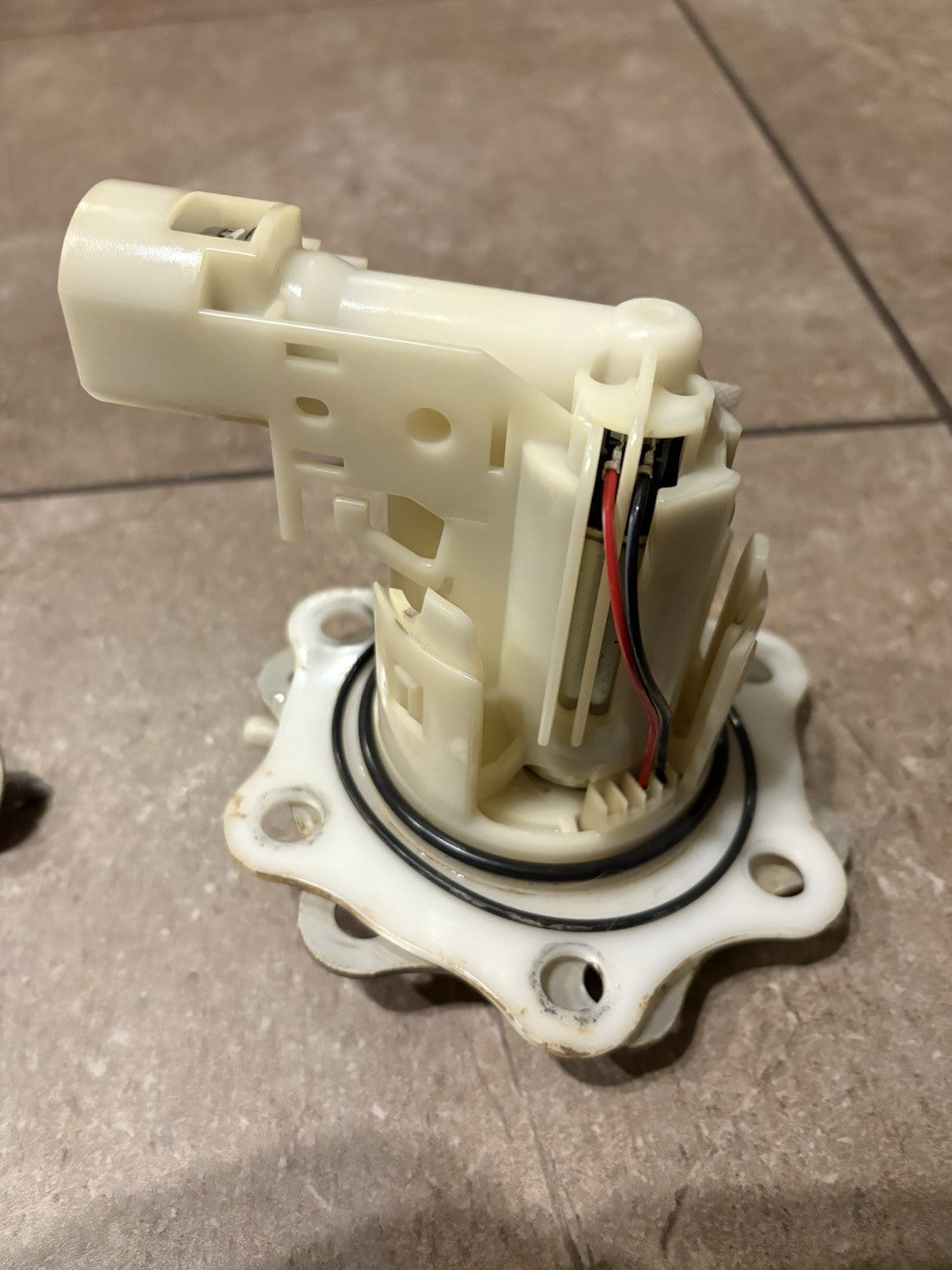 2010-2017 Honda CRF 250 R Crf250r 2012 OEM Keihin Fuel Pump Housing FILTER
