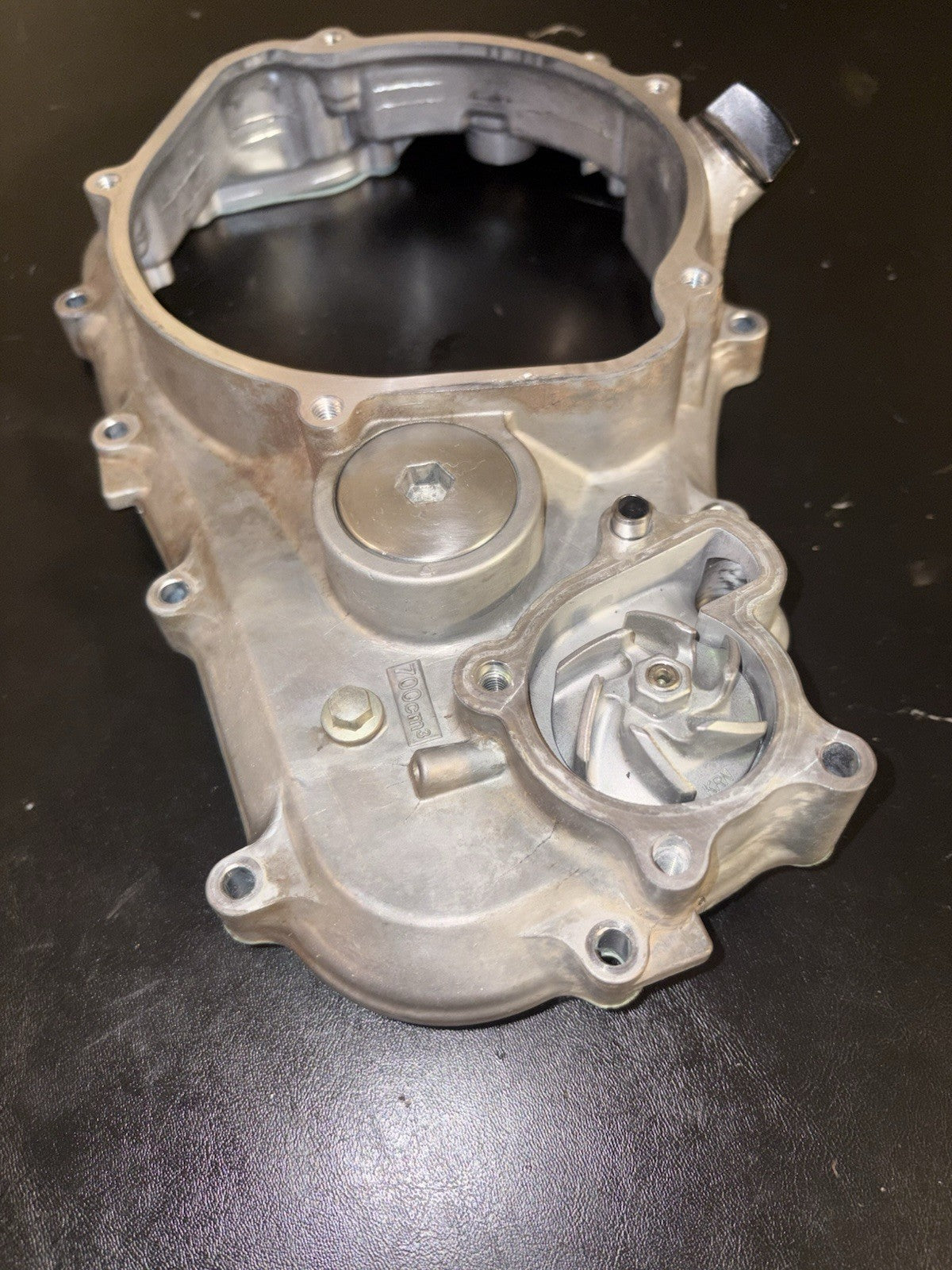 2004 04-09 CRF250R CRF250 OEM Right Case Inner Clutch Cover Water Pump