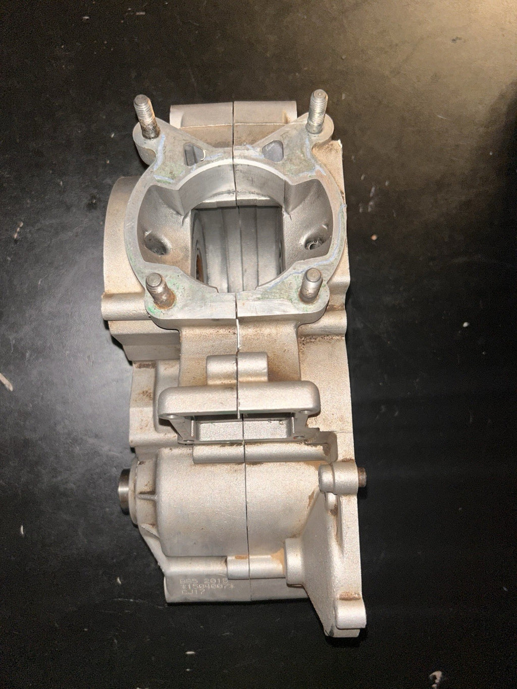 2013 - 2017 KTM Sx85 85 SX Oem Left Right Engine Crankcase Cases Block Bottom