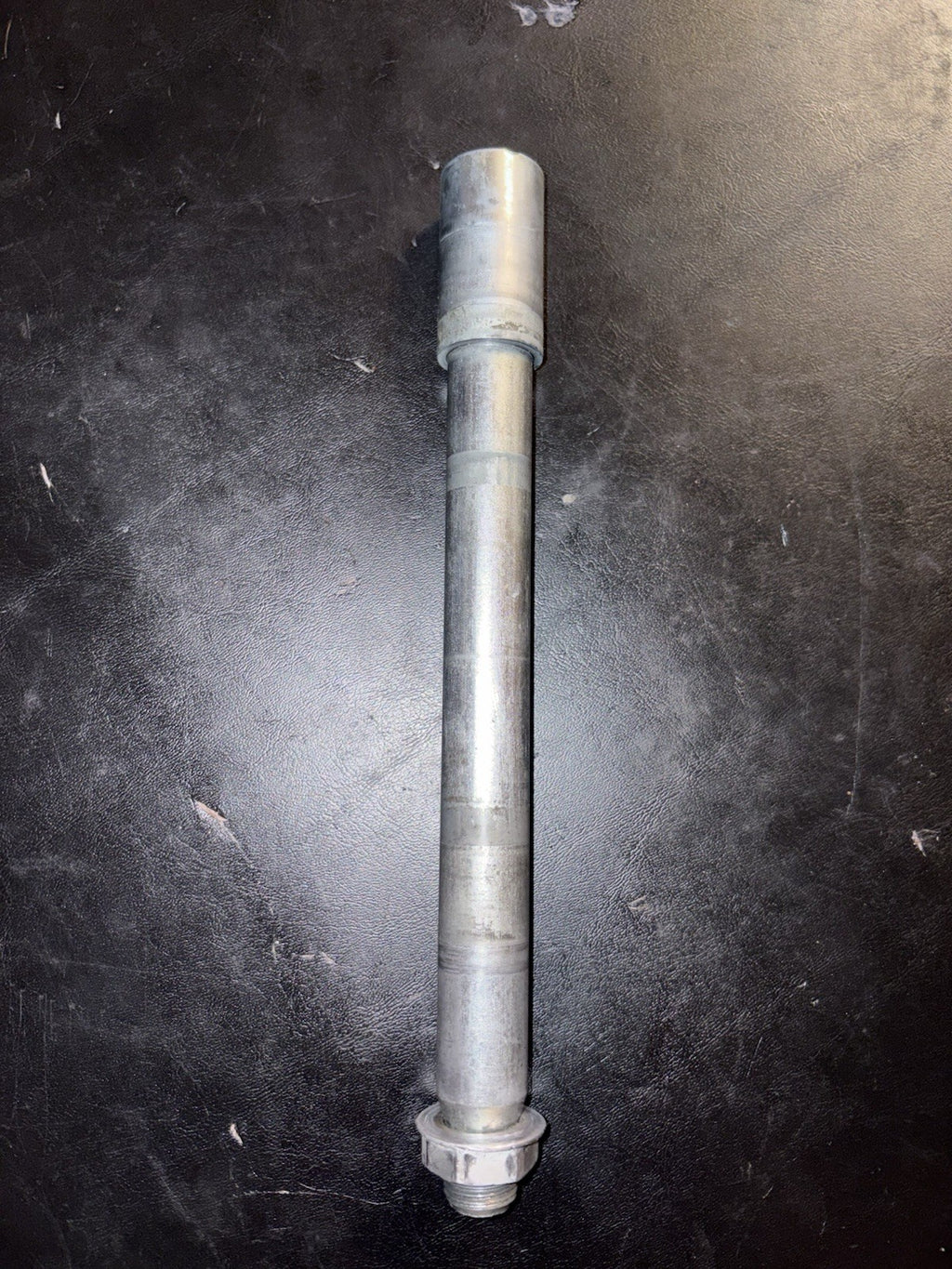 2006 YAMAHA YZ450F YZ 450F OEM FRONT WHEEL AXLE BOLT NUT
