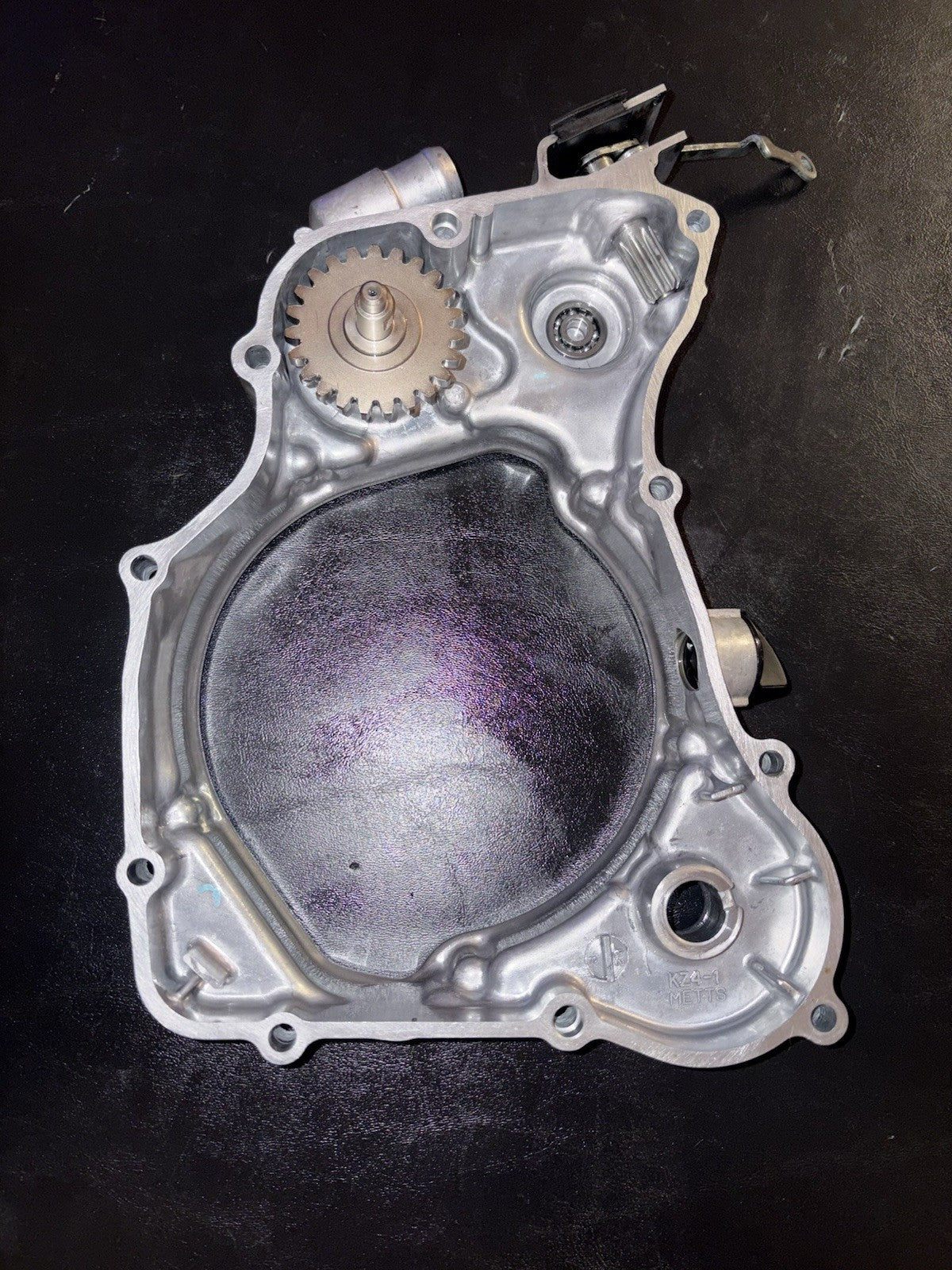 2002 Honda Cr125r Inner Intermediate Clutch Right Case Cover Water Pump Housing