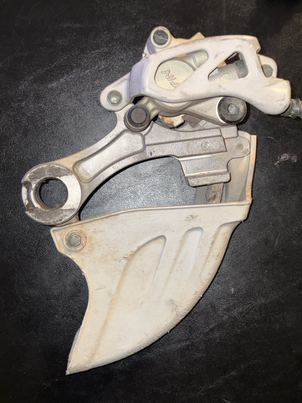 2004 YAMAHA YZ450F OEM NISSIN REAR BACK BRAKE CALIPER MASTER CYLINDER NICE!