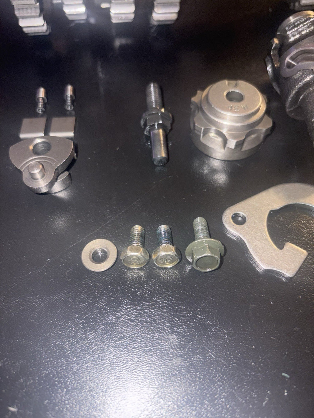 2004 YAMAHA YZ450F OEM TRANSMISSION ASSEMBLY GEARS FORKS SHIFT MECHANISM PAWL