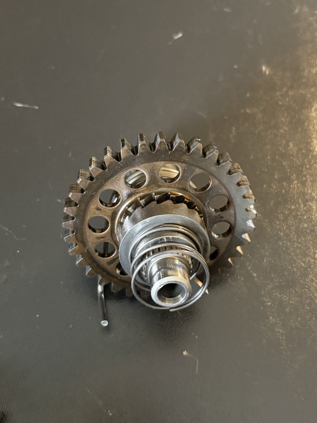 2004-2008 08 CRF450R CRF450 Kick Start Starter Mechanism Spindle Shaft Gear Axle