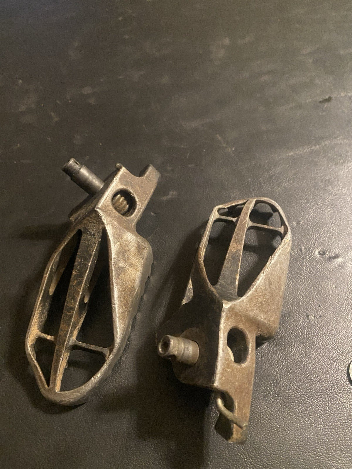 CRF450R FOOTPEGS KIT FOOT PEGS RESTS GENUINE OEM HONDA CRF 450 R (2004-2008)