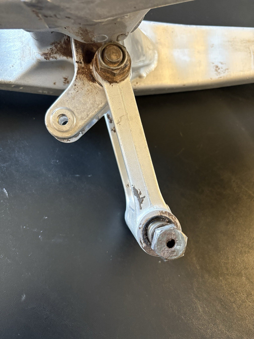 2000 Yamaha Yz125 Swing Arm Rear Shock Link Linkage Dog Bone Chain Guide Slider