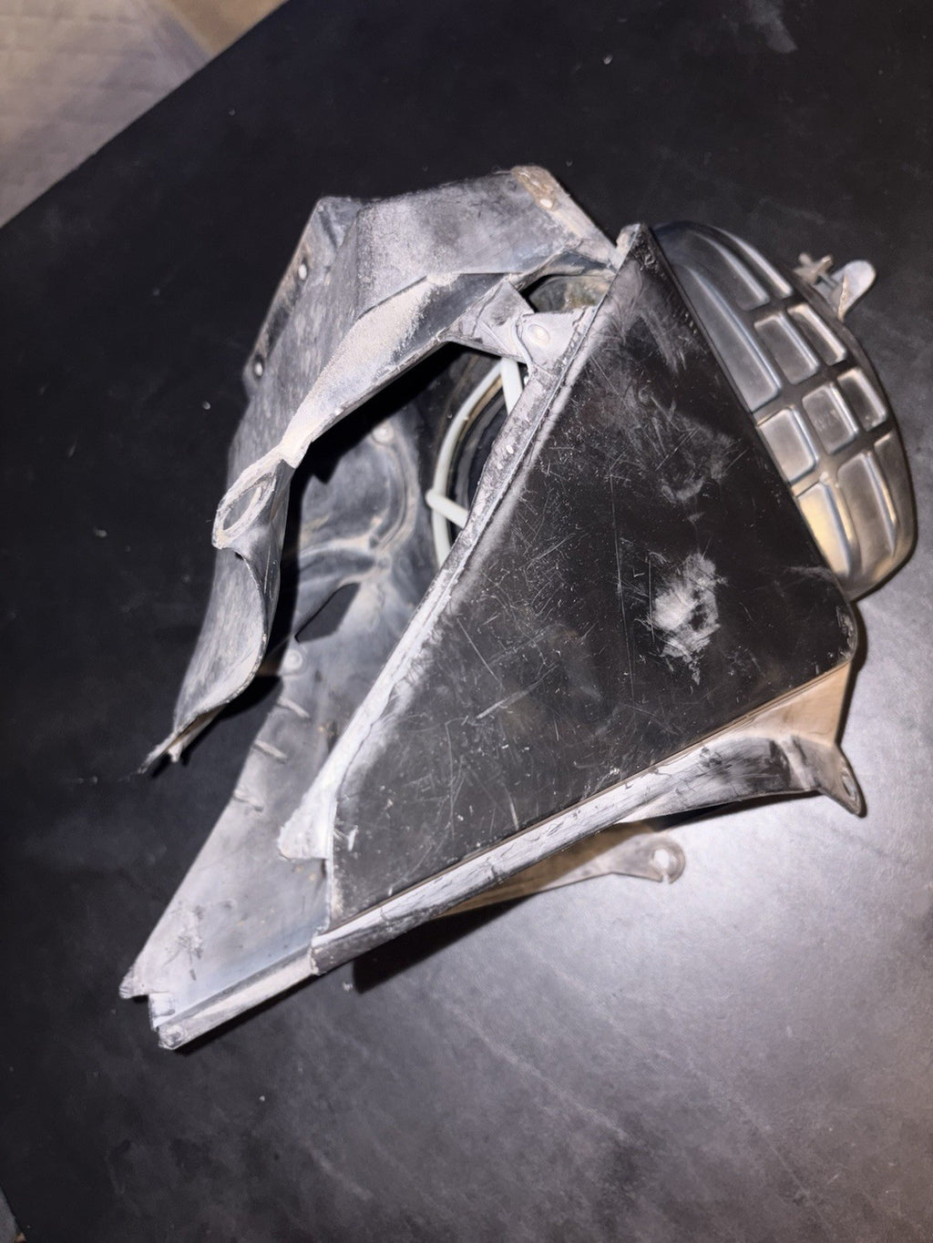 2003 HONDA CR250R OEM AIRBOX AIR CLEANER FILTER BOX INTAKE MANIFOLD BOOT ELEMENT