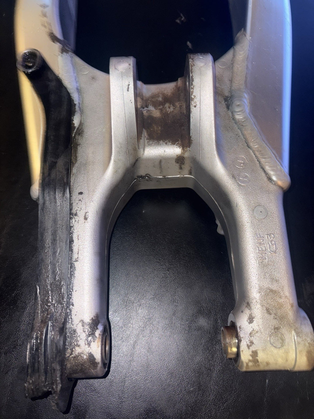 2005-2008 Honda Crf450r Crf 450 R OEM Swing Arm Swingarm Chain Guard Slider