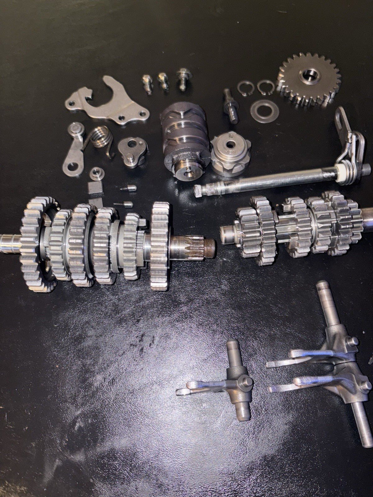 00-01 2000 YZ125 YZ 125 OEM Transmission Axle Shaft Gears Gearbox Shift Assembly