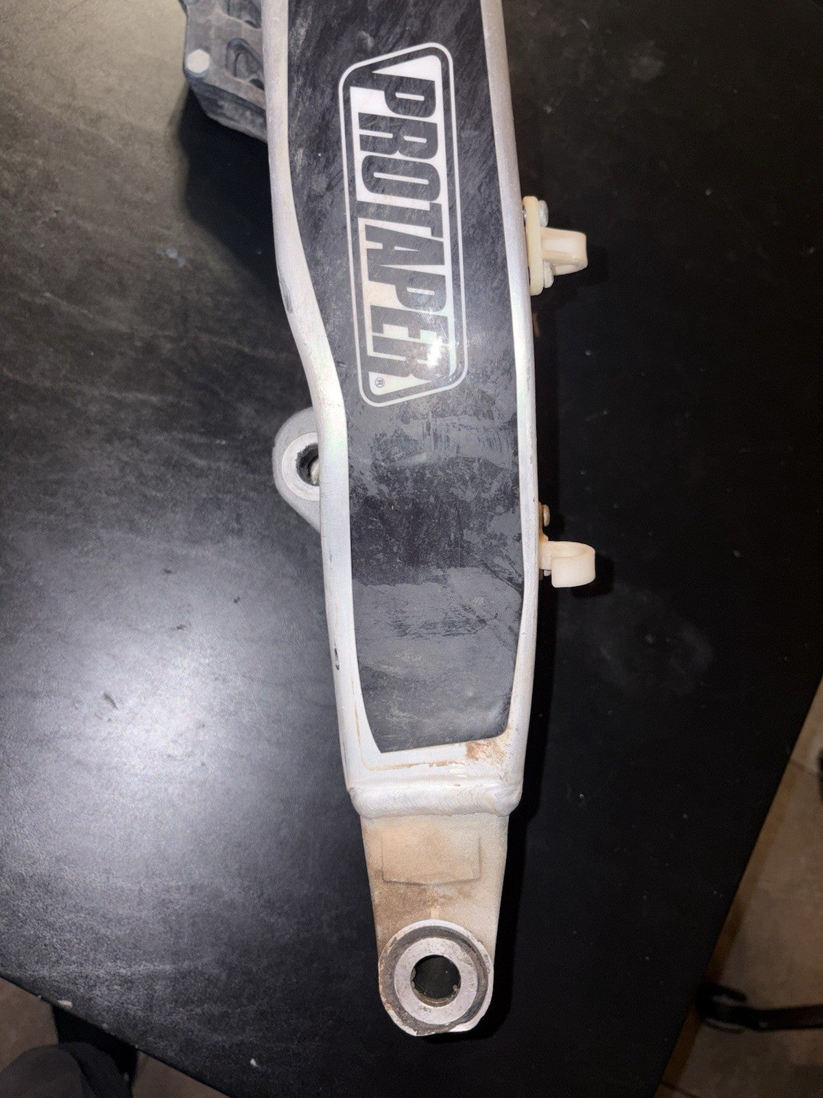 2015 Yamaha YZ250F Swingarm Suspension Rear Swing Control Arm 1SL-22110-00-00