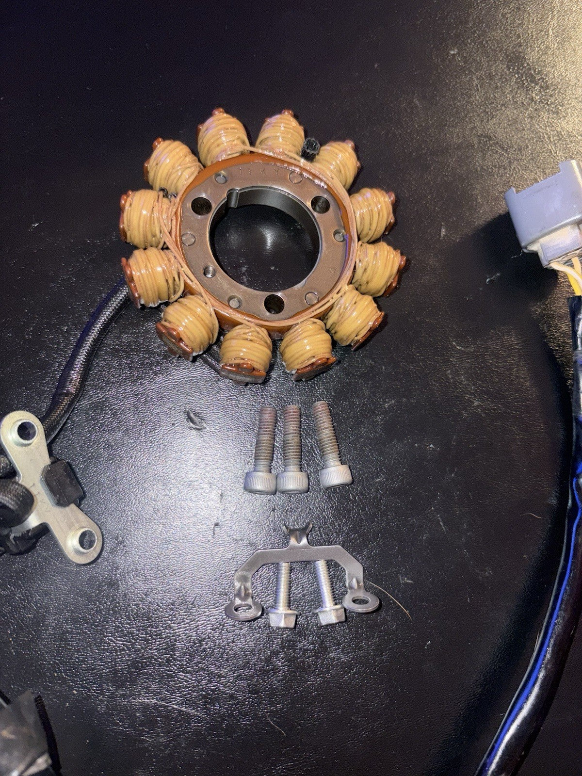 2009 Kawasaki KX450F - OEM Ignition Stator Magneto Alternator Pick Up Coil