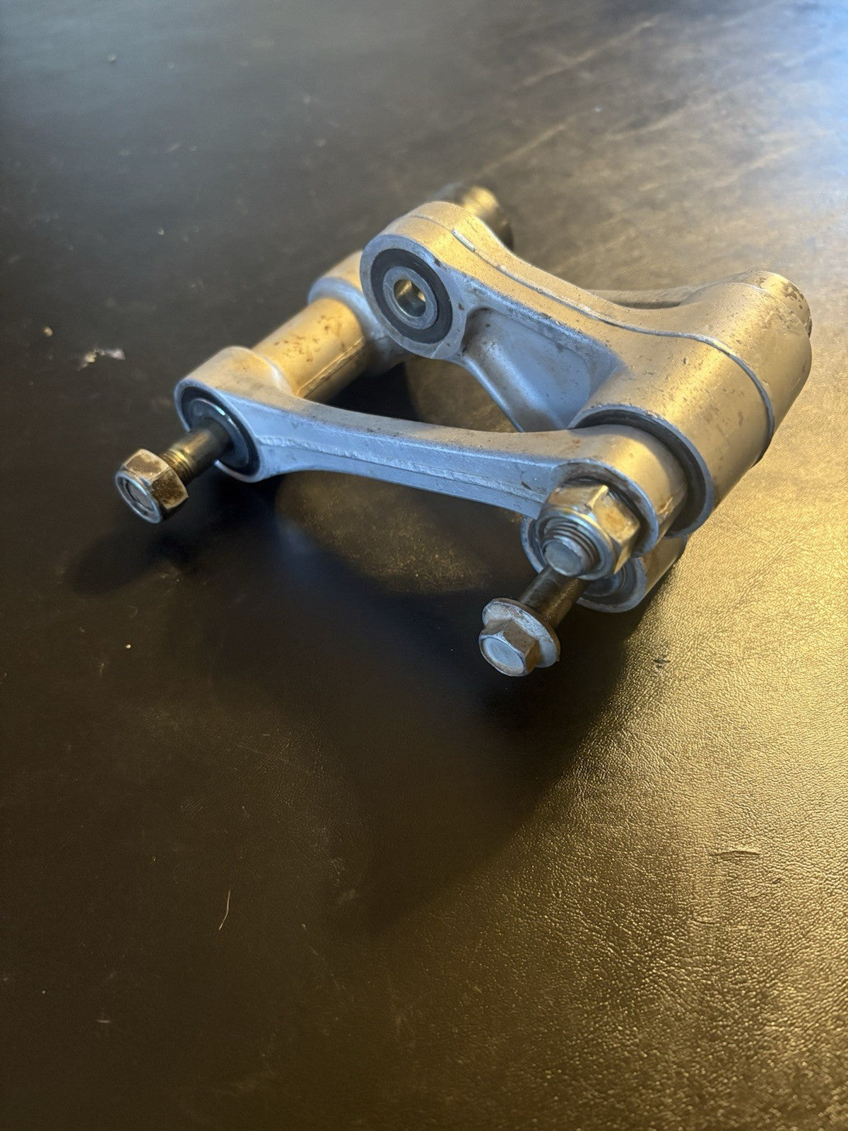 2005 Honda Crf450r OEM Rear Shock Linkage Piviot Relay Dog Bone