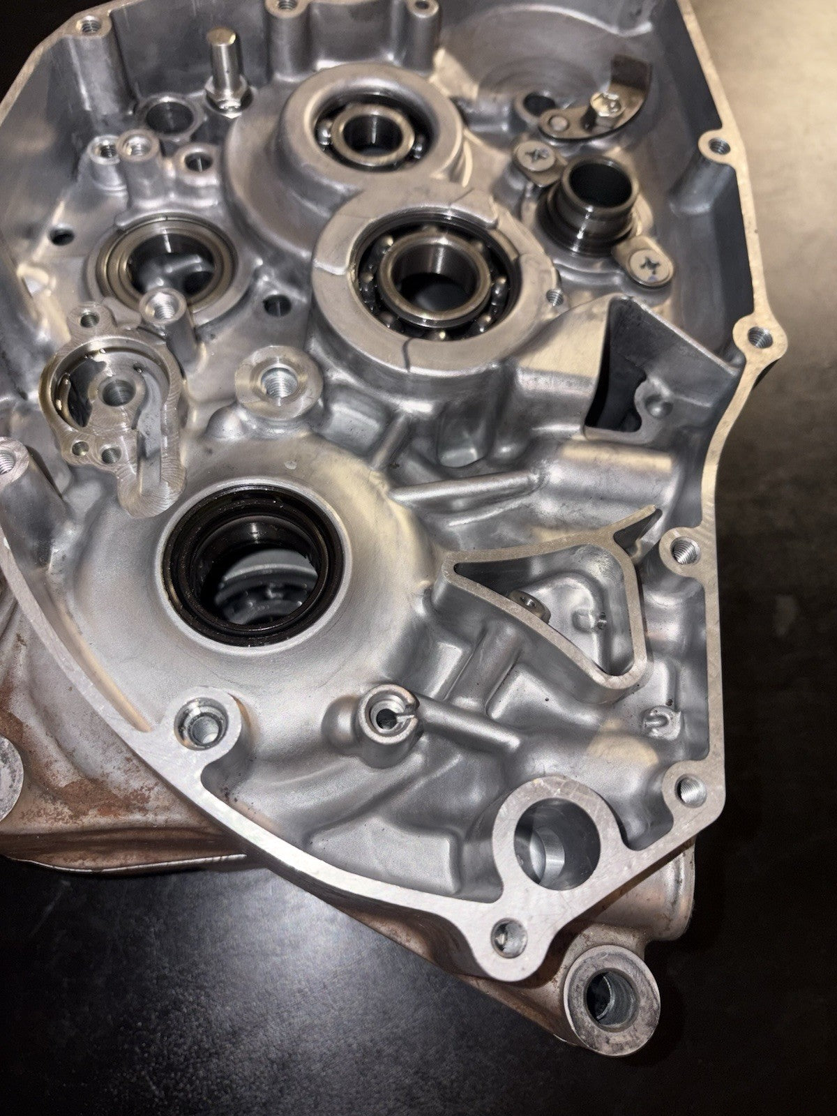 2016 RMZ250 RMZ 250 OEM Engine Motor Crankcase Set Block Half Cases Left Right