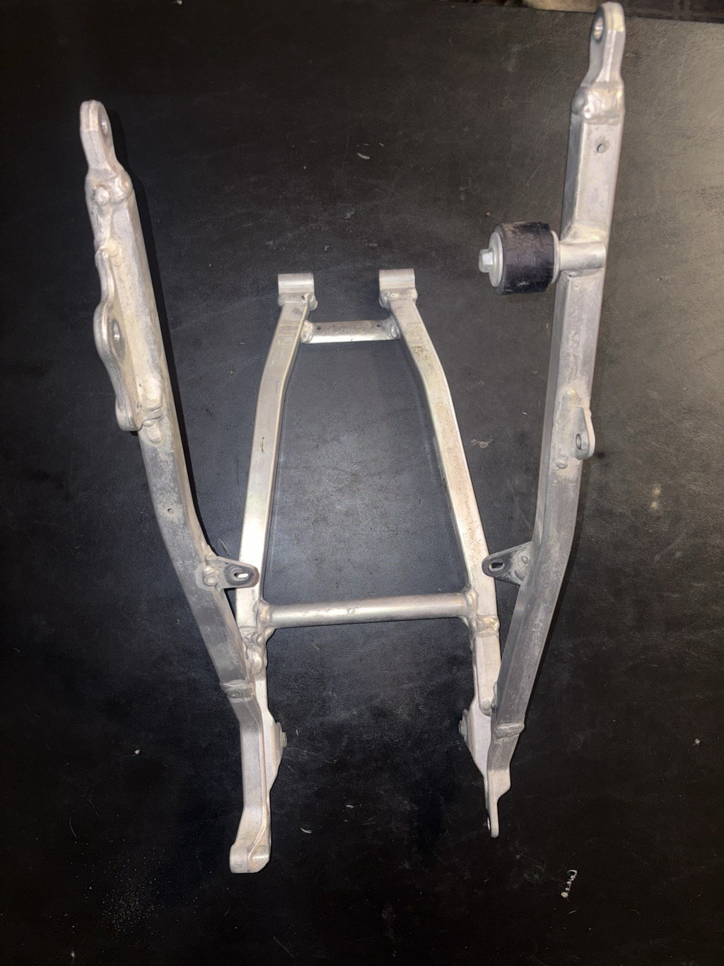 2006 - 2009 Yamaha YZ450F YZ250F Rear Subframe Sub Frame 5XC-21190-L0-00