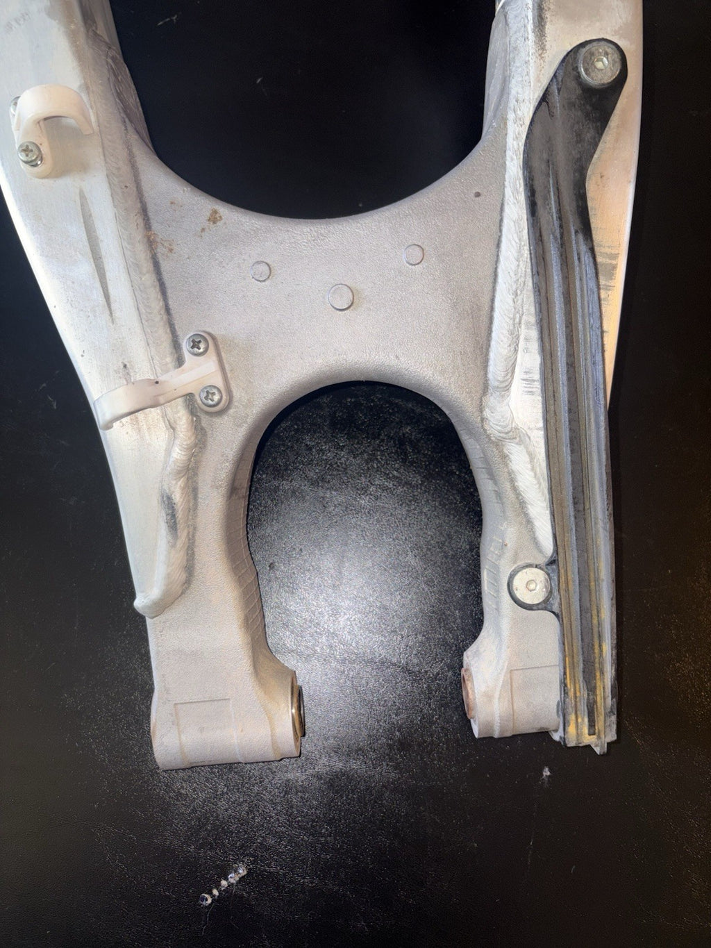 2010 - 2013 2012 Yamaha YZ450F OEM Swingarm Swing Arm Rear Wheel Mount