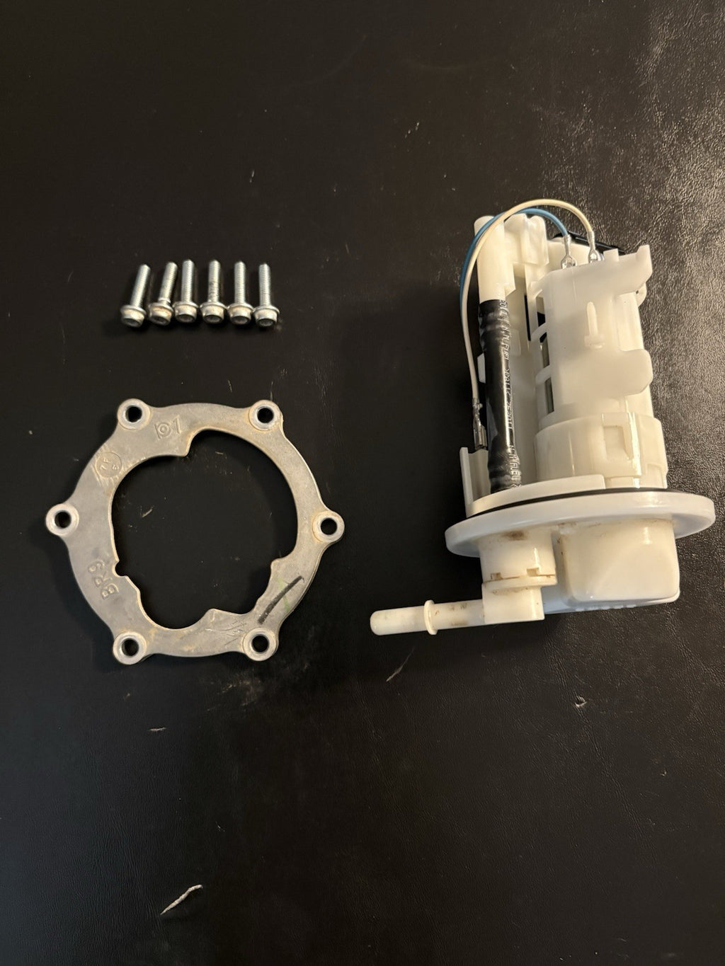 2018 2010-2022 YZ450F OEM FUEL PUMP ASEMBLY GAS DELIVERY UNIT 33D-13907-02-00