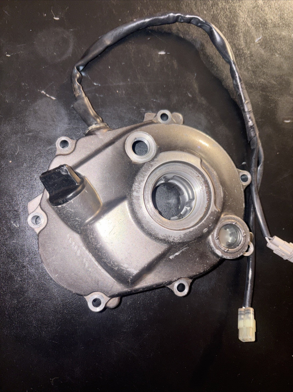 2014 - 2017 15 YAMAHA YZ250F YZ 250 F OEM Stator Magneto Generator  Cover