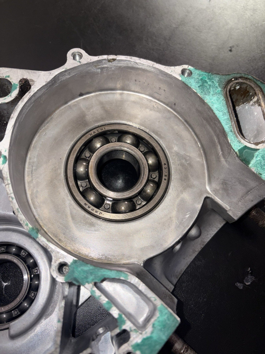 2000 2001 HONDA CR250R OEM RIGHT ENGINE CRANKCASE CRANK CASE *FOR REPAIR