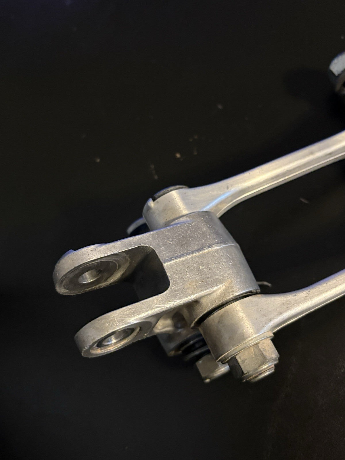 2018 YAMAHA YZ450F OEM REAR SHOCK LINKAGE PIVIOT DOG BONE COLLAR LINKS HARDWARE