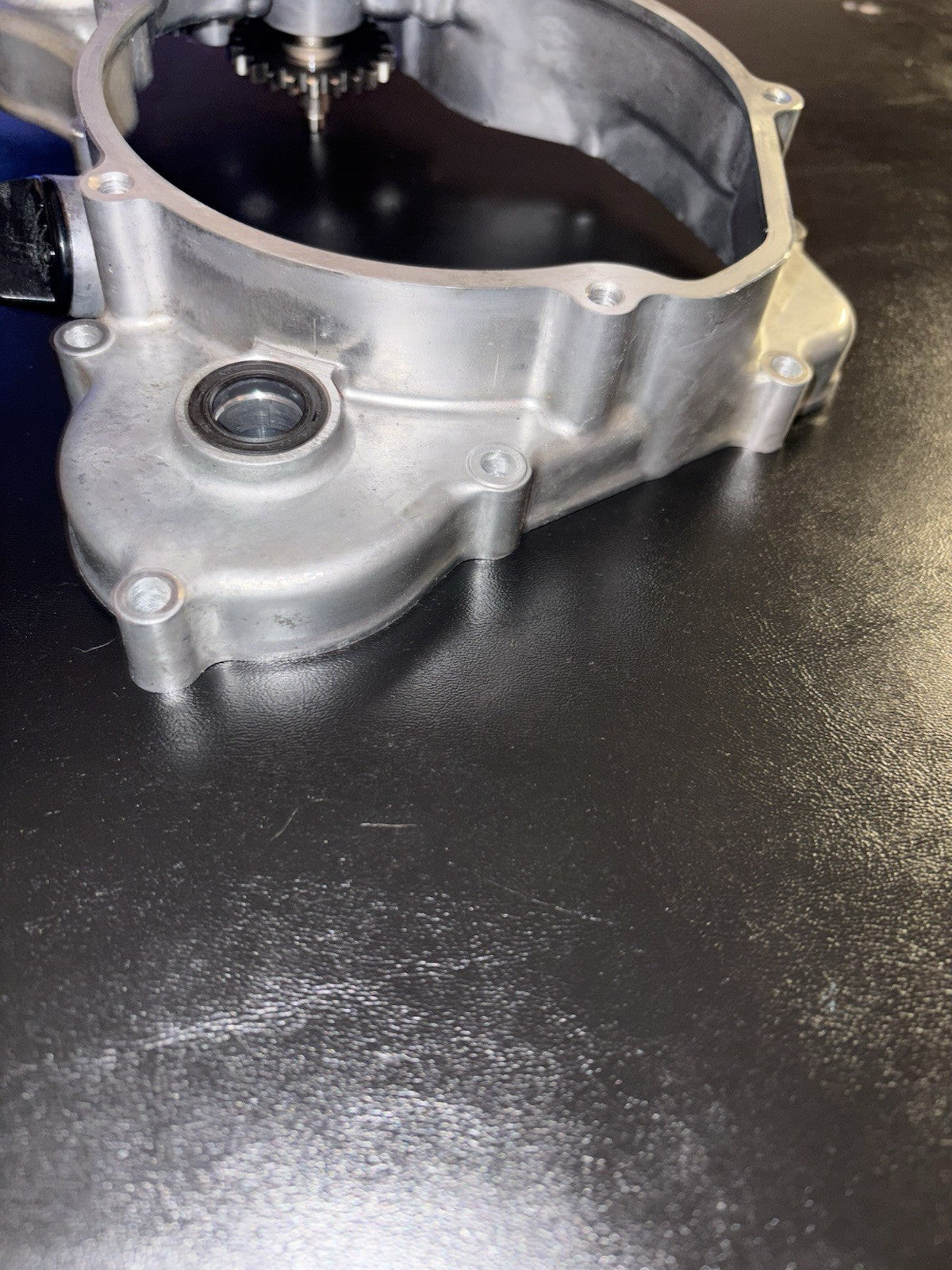 2002 Honda Cr125r Inner Intermediate Clutch Right Case Cover Water Pump Housing