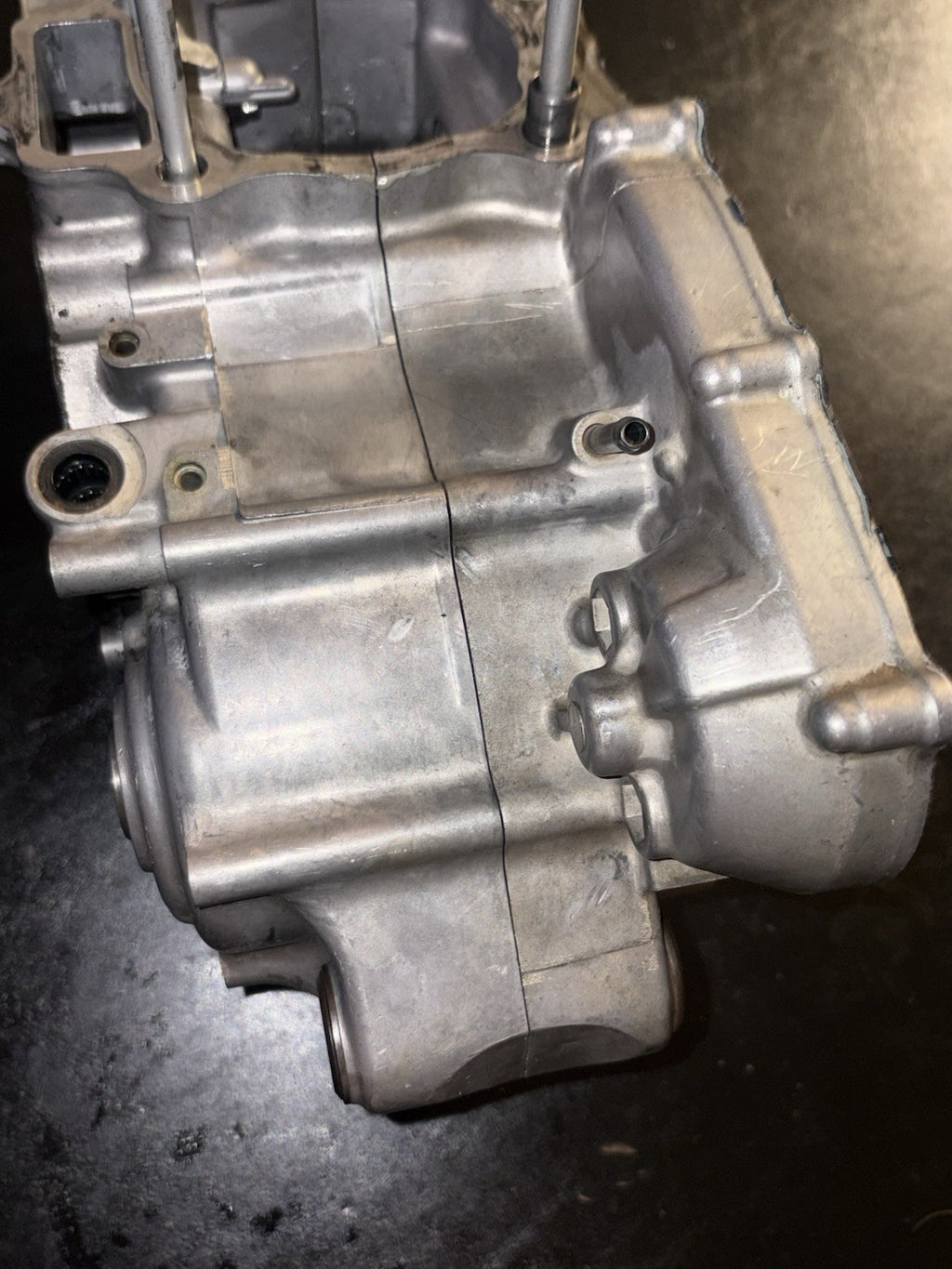 2006 Honda Crf250r OEM Engine Motor Crankcase Cases Block Bottom End Left Right