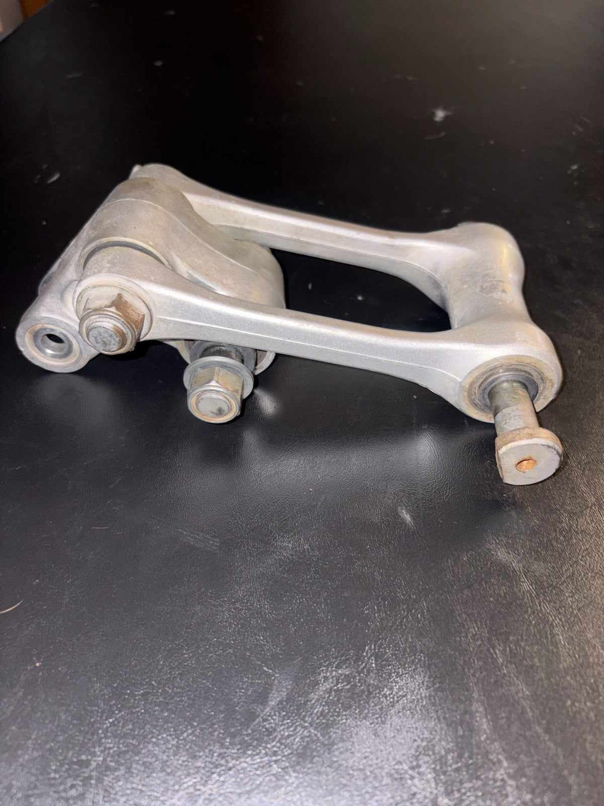 2015 Yamaha YZ250F OEM Rear Shock Suspension Linkage Links Relay Arm Piviot Bone
