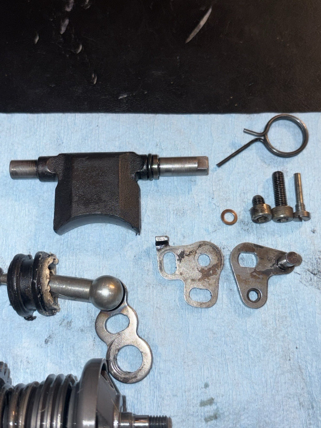 2013 - 2017 KTM Sx85 85 Sx OEM Power Valve Governor Shaft Linkage Arm Asssembly