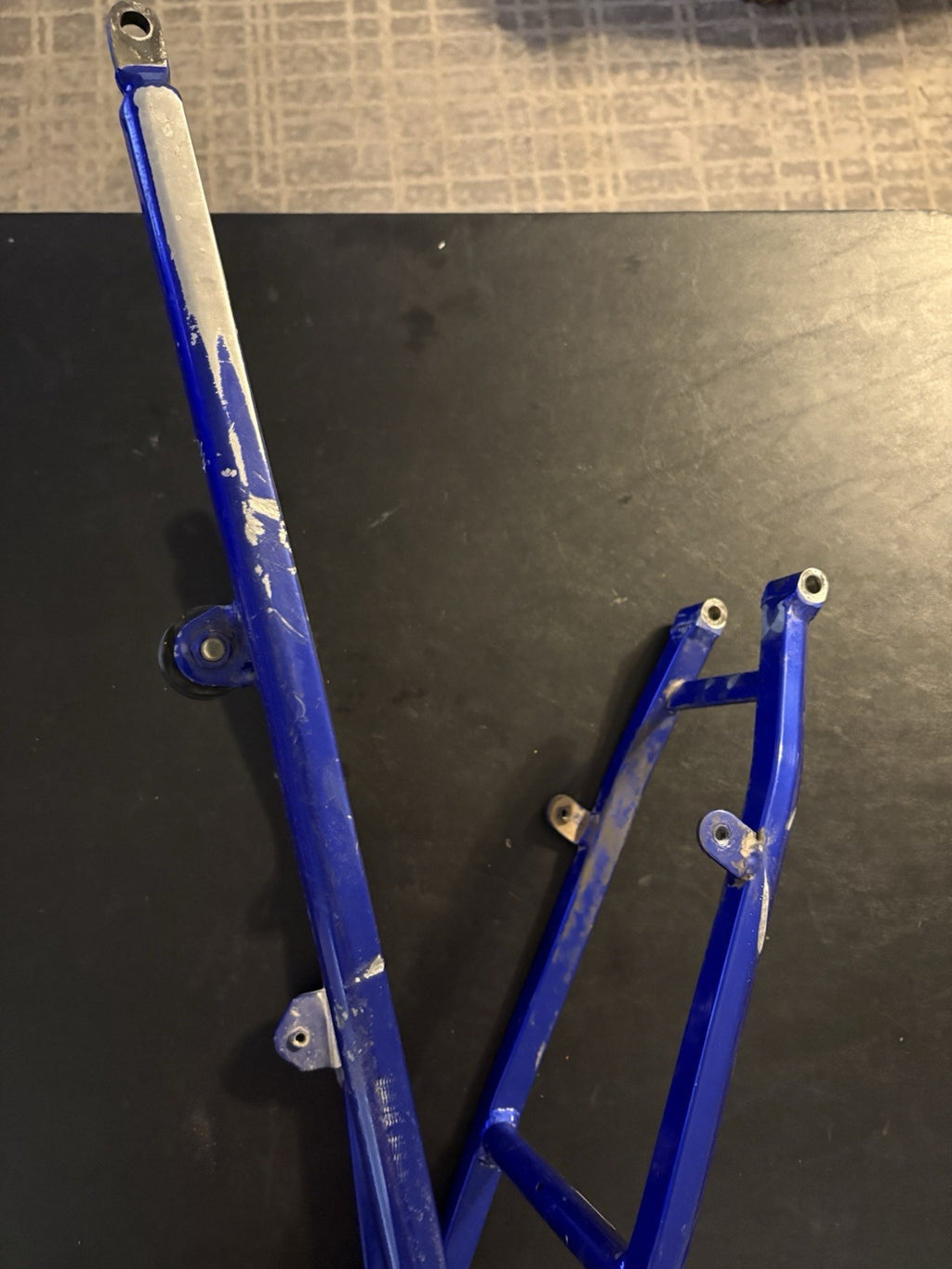 2000 YAMAHA YZ125 OEM SUBFRAME REAR SUB FRAME SEAT SUPPORT 5HC-21190-00-P0