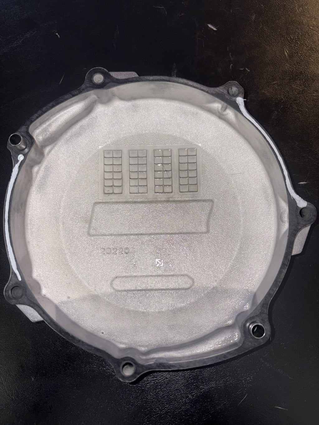 2003-2007 2006 Yamaha YZ450F OEM Engine Right Side Outer Clutch Cover Right Side