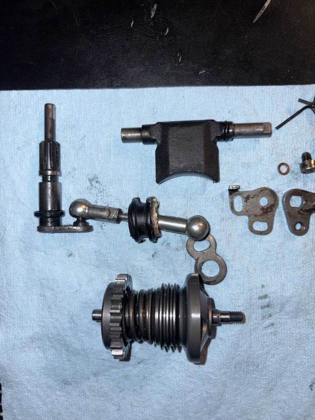 2013 - 2017 KTM Sx85 85 Sx OEM Power Valve Governor Shaft Linkage Arm Asssembly