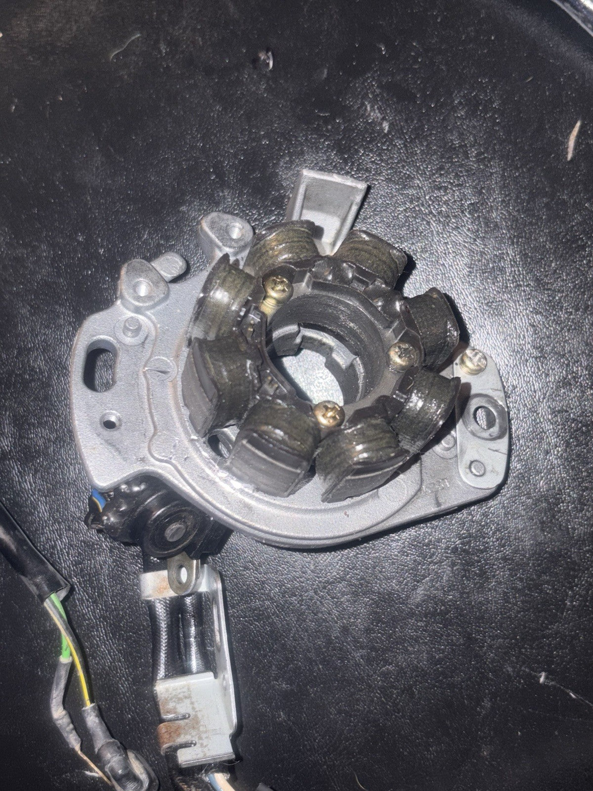 00-01 Honda CR250R OEM STATOR GENERATOR IGNITOR ALTERNATOR MAGNETO SPARK ROTOR