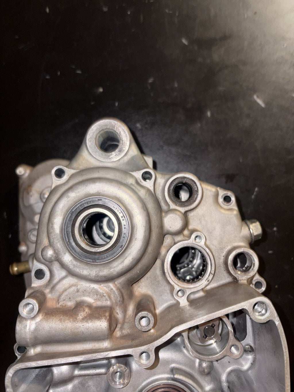 2016 RMZ250 RMZ 250 OEM Engine Motor Crankcase Set Block Half Cases Left Right