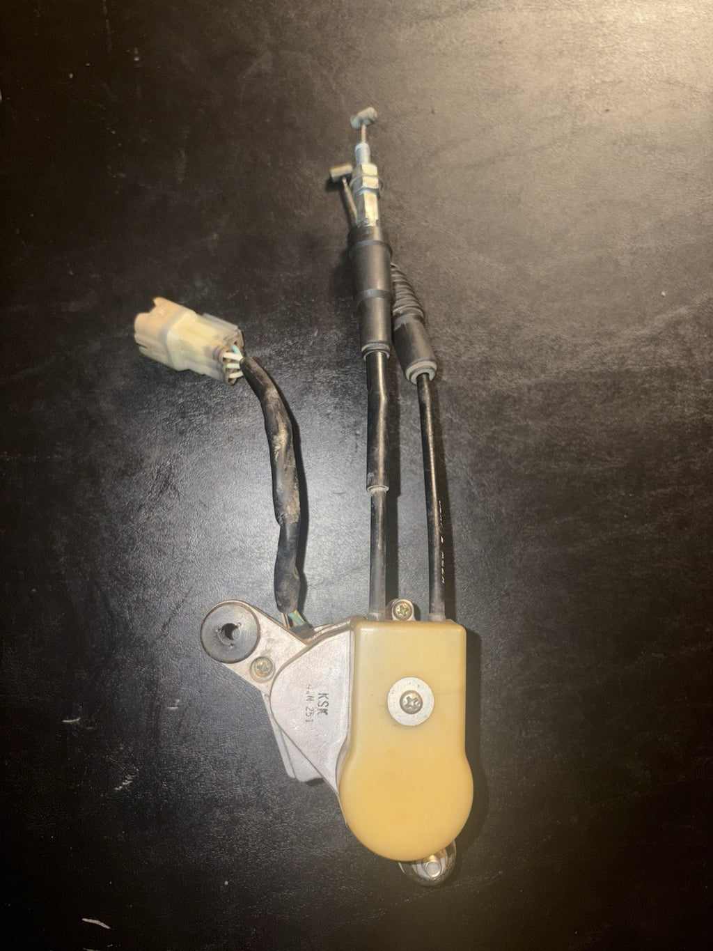 2005 Honda Cr250r OEM RC Power valve Servo Motor Assembly OEM Cables Wire