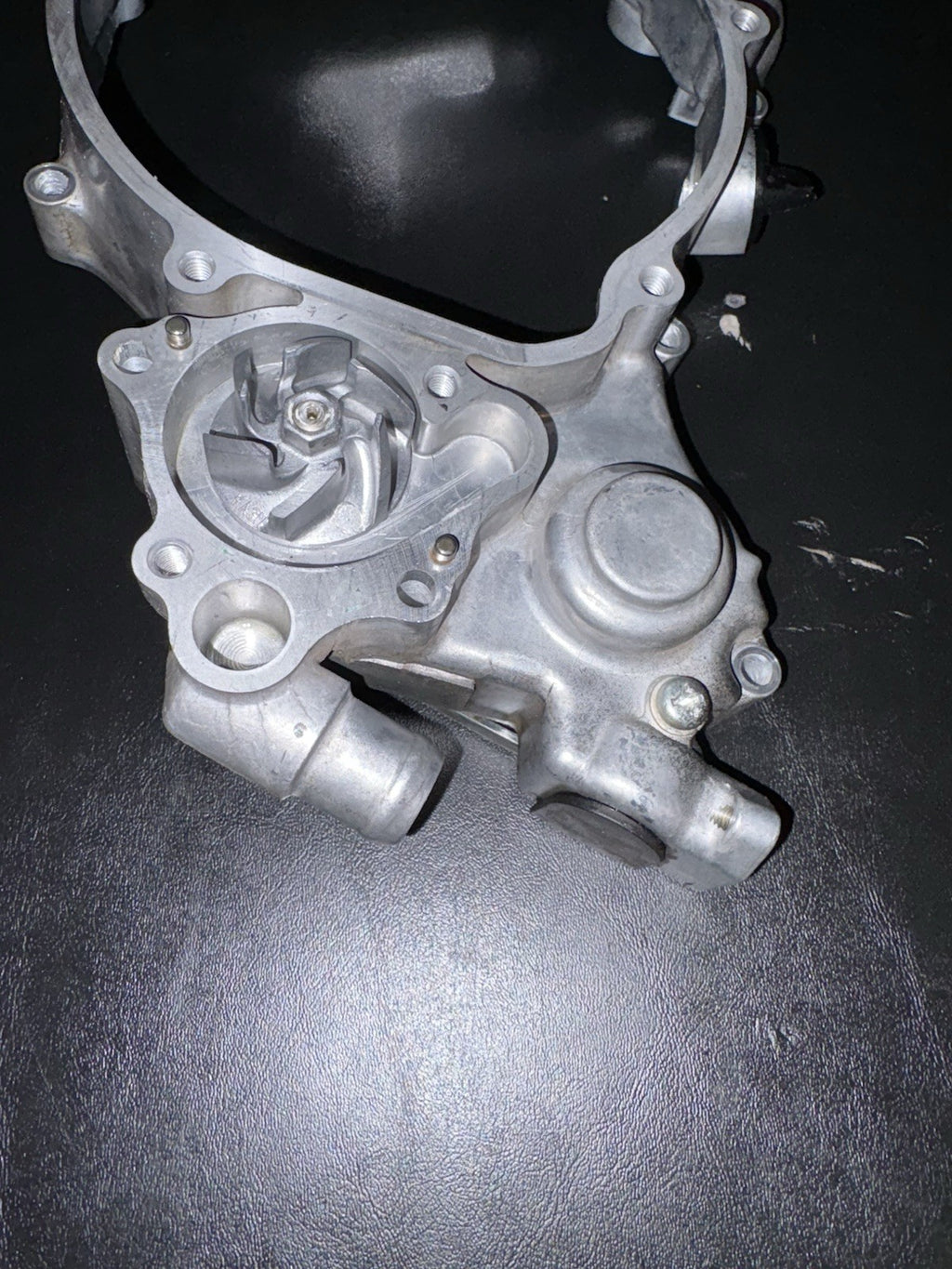2002 Honda Cr125r Inner Intermediate Clutch Right Case Cover Water Pump Housing