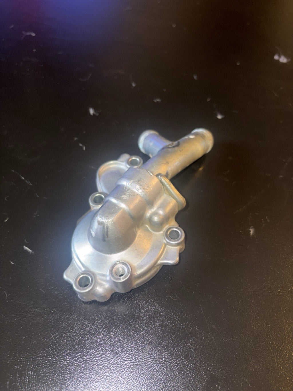 2010-2013 2012 YAMAHA YZ450F YZ 450F OEM WATER PUMP HOUSING COVER OUTER