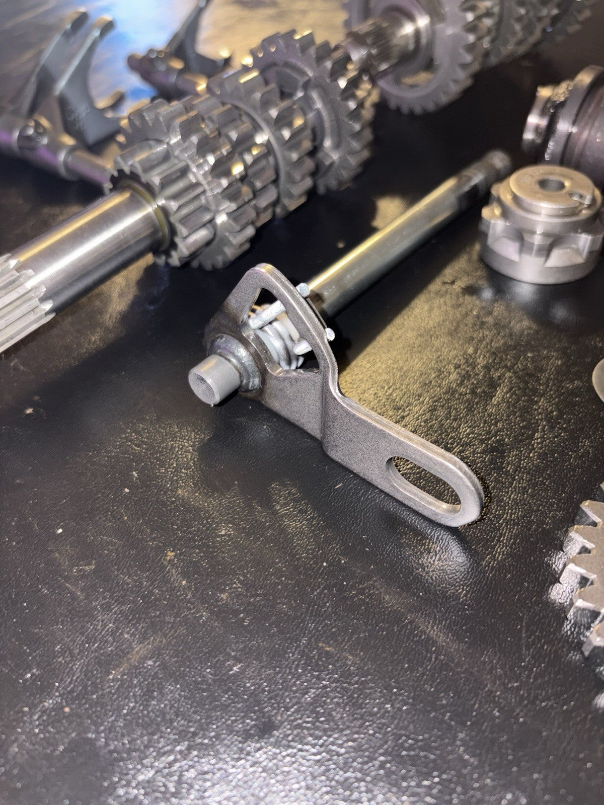 00-01 2000 YZ125 YZ 125 OEM Transmission Axle Shaft Gears Gearbox Shift Assembly