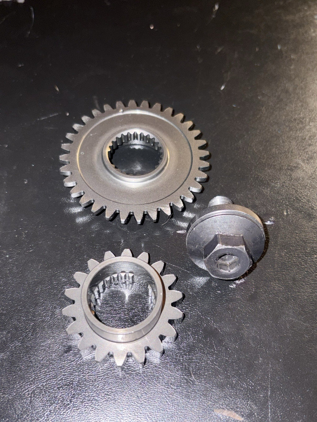 2004-2009 2008 HONDA CRF250R OEM CRANK PRIMARY COUNTER BALANCE GEAR SHAFT